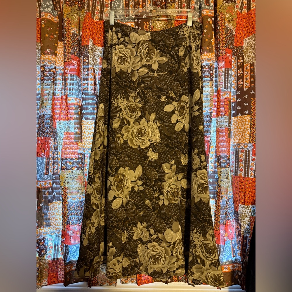 1980s dark goth grunge floral maxi skirt
